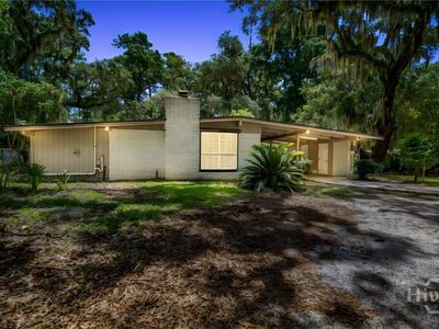163 North Drive