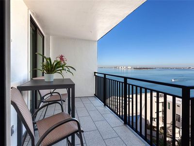 4822 Ocean Blvd APT 10E