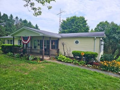 Property at 673 Pulaski Mercer Rd, Mercer, PA