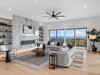 3839 Horizon View Way