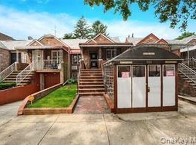 306 E 48th Street