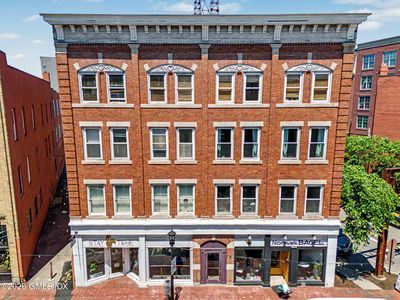131 Washington St APT 203
