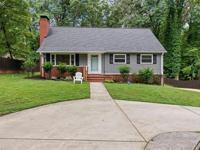 521 Dogwood Cir