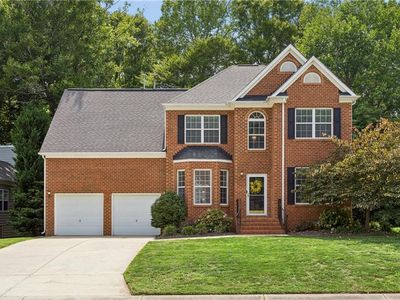 6100 Shrewsbury Sq