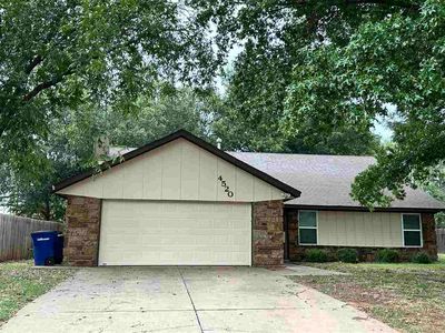 4520 N Davis Ct