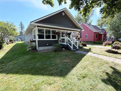 27 Hatten Avenue