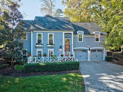 94 Heritage Dr