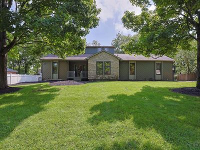10128 Amberwood Ct