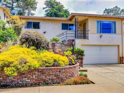 6830 Del Monte Ave