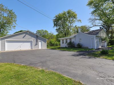 38690 N Green Bay Rd