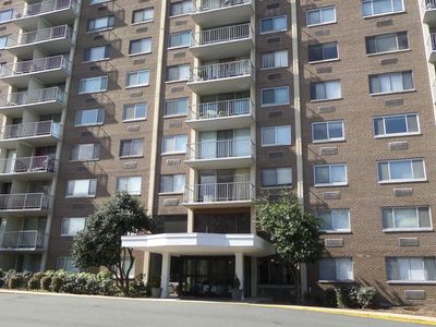 2059 Huntington Ave APT 1408