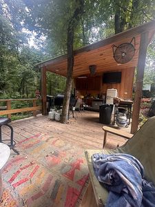 305 Connie Ln