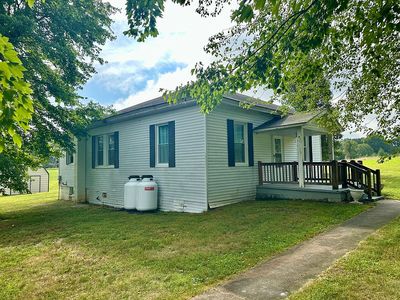 958 Old Louisa Rd