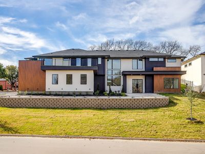 6301 Tiffany Oaks Ln