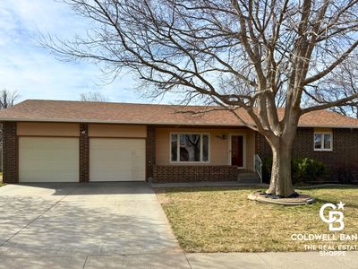 1402 Long Blvd