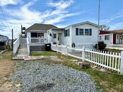 8254 Sea Breeze Dr