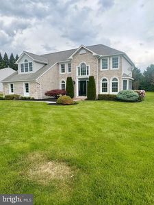 7 Matthews Ct