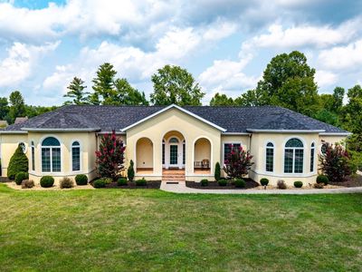 218 Pineview Dr