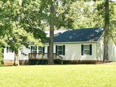 202 Suburban Dr