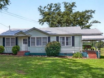 1187 Corinth Rd
