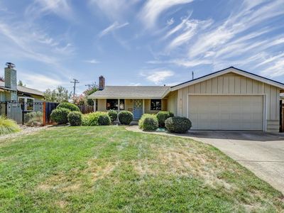 8642 Everglade Dr