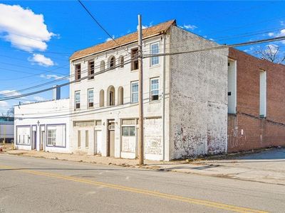 1650 W English Rd