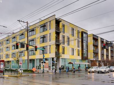 1455 N Killingsworth St APT 417