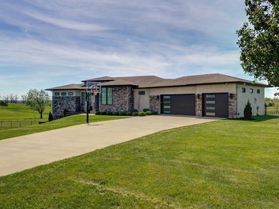 2804 Kinkade Village