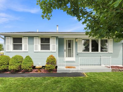 1709 3rd St W