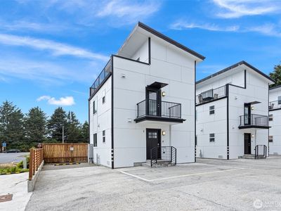 890 Magellan Avenue NE UNIT 1