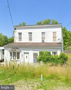 8108 N Point Rd