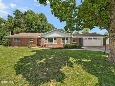 1614 Rosewood Dr