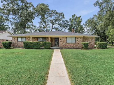 5775 Derby Ln