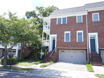 3829 Colonial Green Cir SW