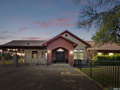 2795 W Highway 290