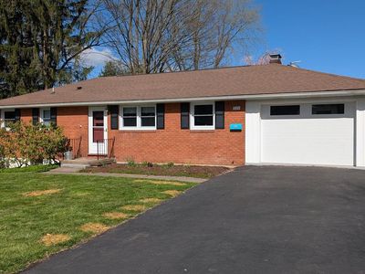 221 Ellen Ave