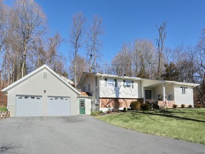 9 Charlotte Drive