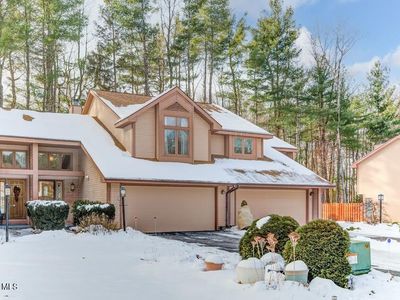 4006 Georgetown Square