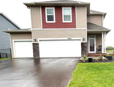 9835 Twin Lakes Pkwy NW