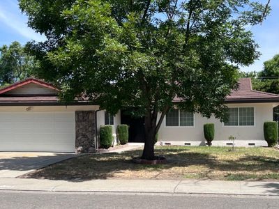 421 Esperanza Way