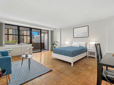 2 Hawthorne Pl APT 10K