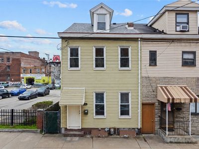2016 Sidney St