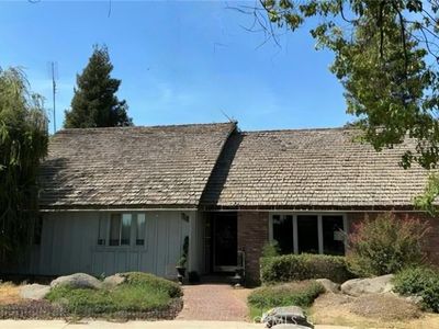 718 E Myer Ave