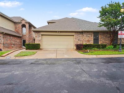 1230 Woodland Park Dr