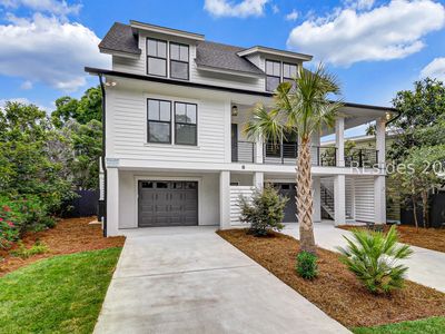 8 Moonshell Rd