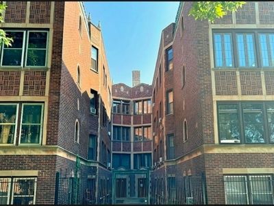 815 E 53rd St APT 3