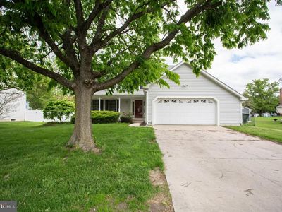 143 Rambling Rd