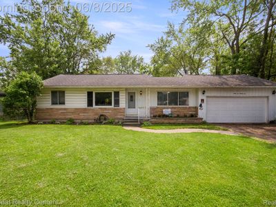 6235 Williams Lake Rd