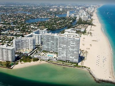 2000 S Ocean Drive #706