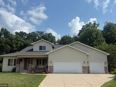 105 Valley Ct